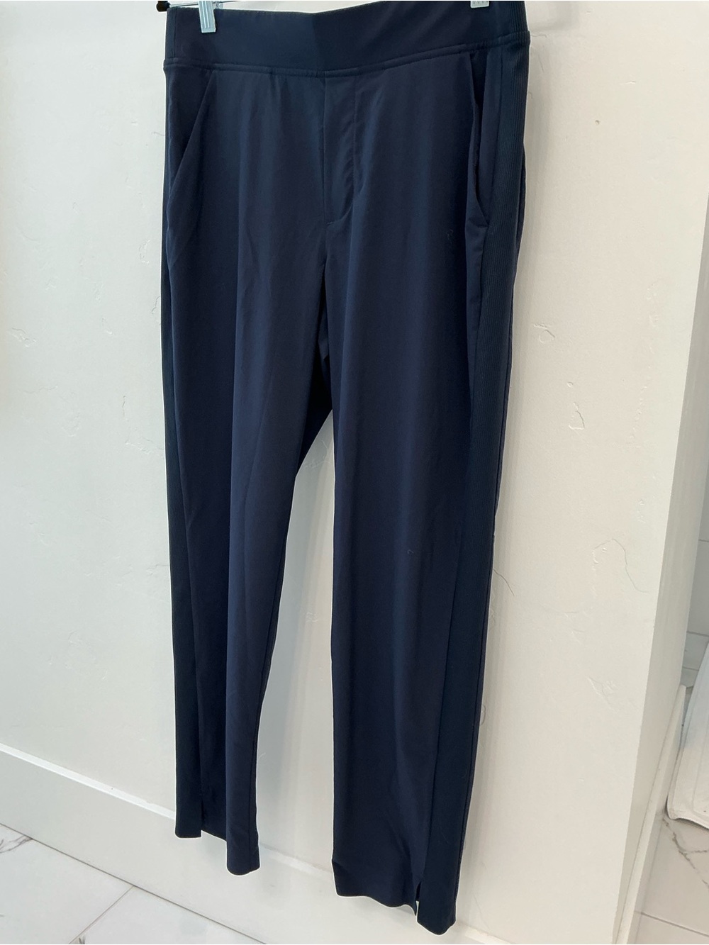 Athleta Brooklyn Mid-Rise Ankle Pant in Navy Size 6